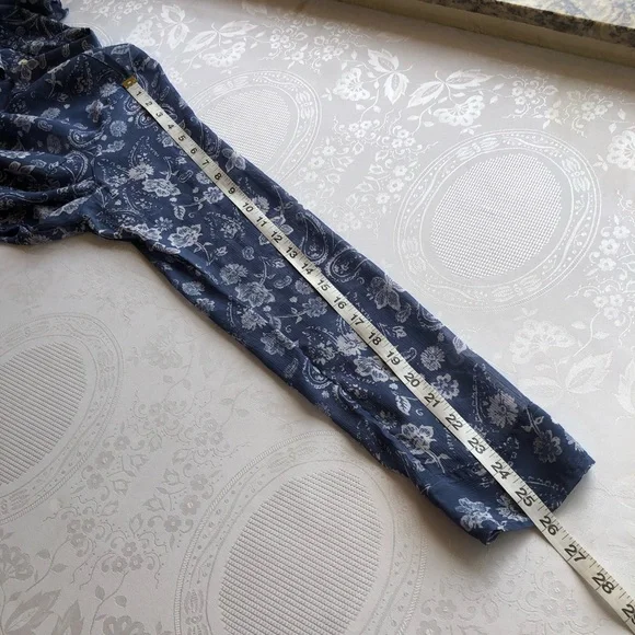 Hollister Blue/White Floral High-Low Shirt Dress Women’s Size M Long Sleeves Top - Picture 11 of 16